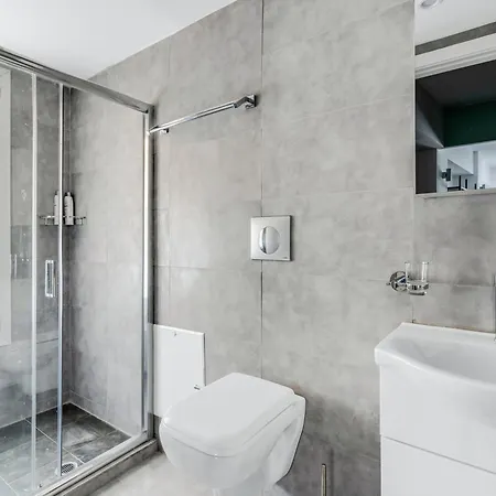 Yalarent Luxury In The Heart Of The Athens