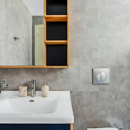 Yalarent Luxury In The Heart Of The Apartment