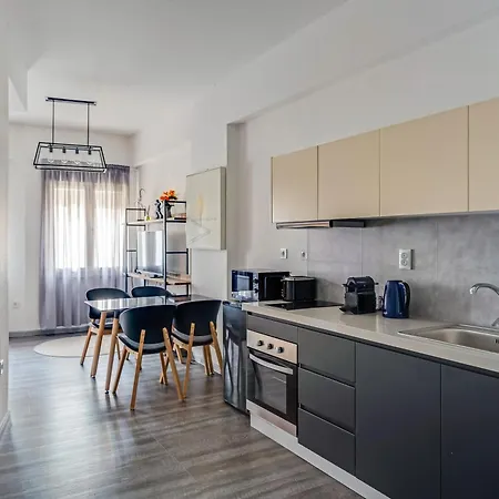 Yalarent Luxury In The Heart Of The Apartment Athens